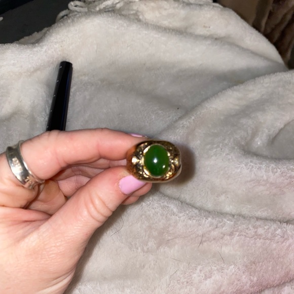 Vintage Jade 18k HGE Gold Ring - Picture 4 of 10
